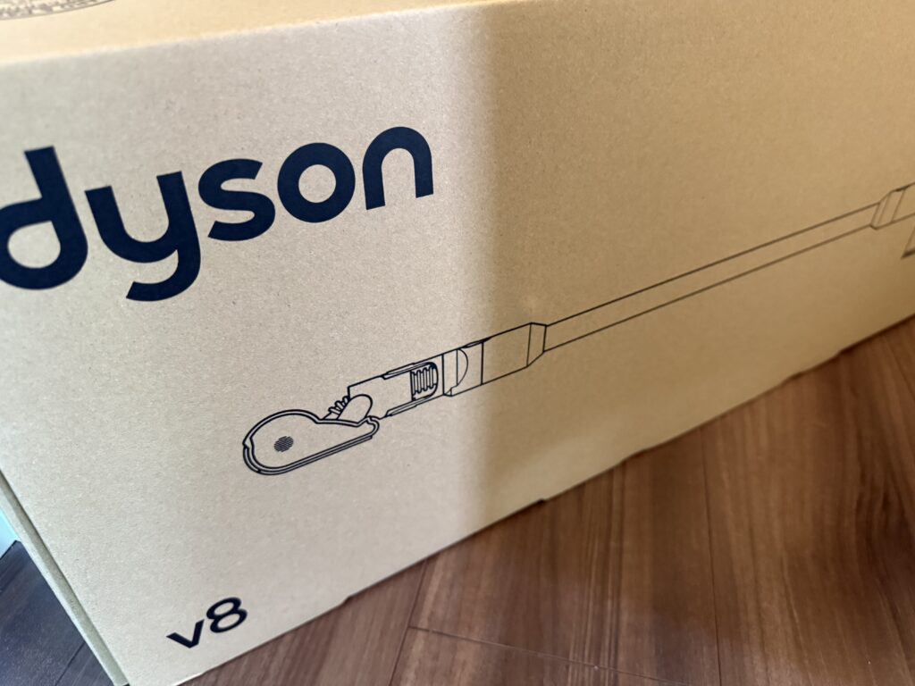 ダイソン掃除機SV25RD2を購入。早速壁掛け設置へ取り掛かる